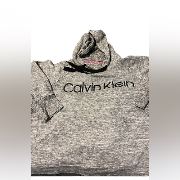 Calvin Klein Sweatshirt - Picture 4 of 4